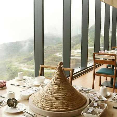 Gloria Residences Ion Delemen Гентинг-Хайлендс Экстерьер фото A Tajik pilaf in a restaurant in China