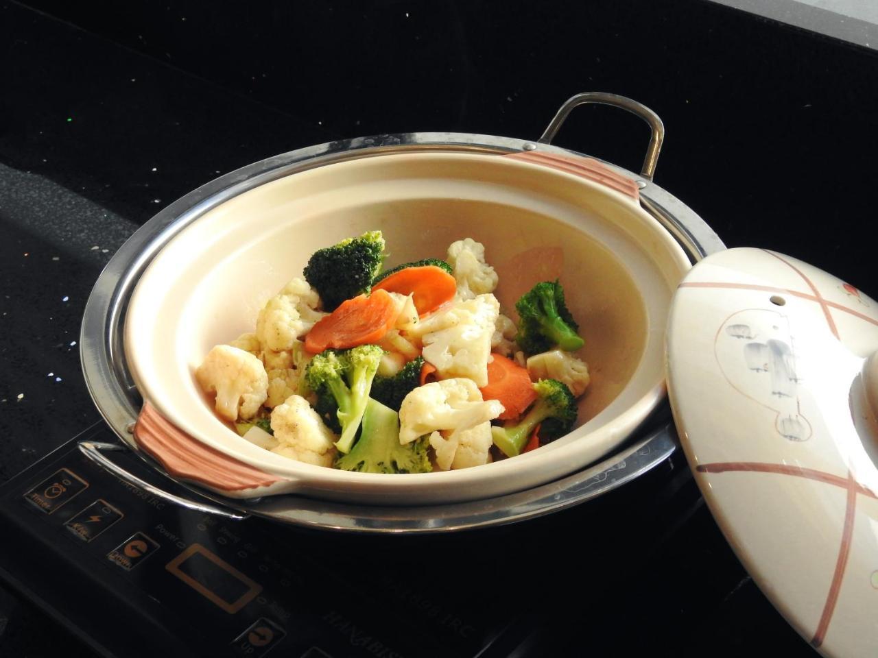 Gloria Residences Ion Delemen Гентинг-Хайлендс Экстерьер фото A pot of vegetables